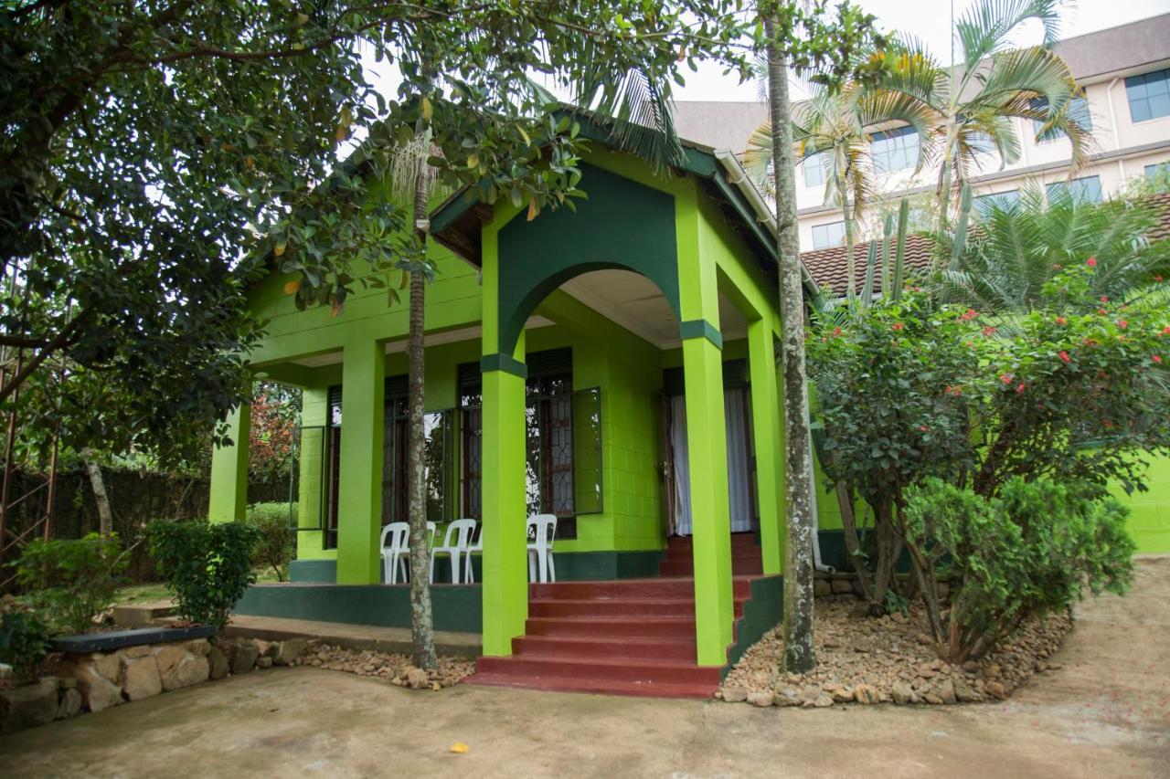 The Greenhouse Kampala Bagian luar foto